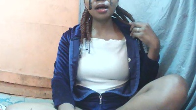 YummyEmma live cam on Cam4