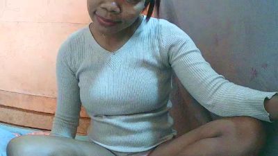 YummyEmma live cam on Cam4
