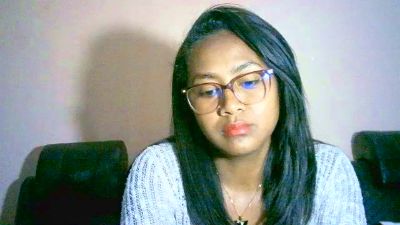 Yummy_sitraka live cam on Cam4