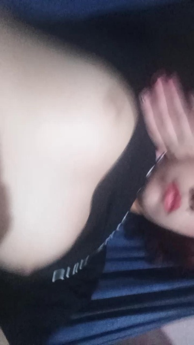 Yummye666 live cam on Cam4