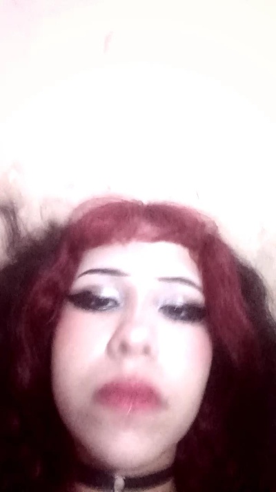 Yummye666 live cam on Cam4