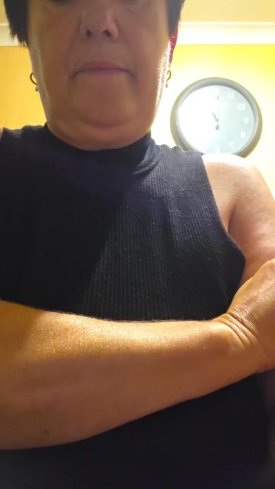 Yummymummy live cam on Cam4