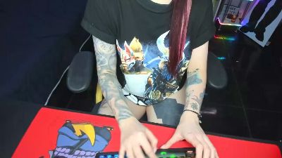 Yummypink live cam on Cam4