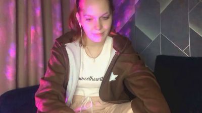 YunHansley webcam