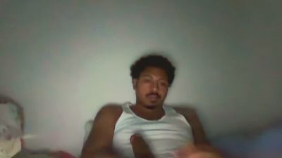Yungandhungd live cam on Cam4