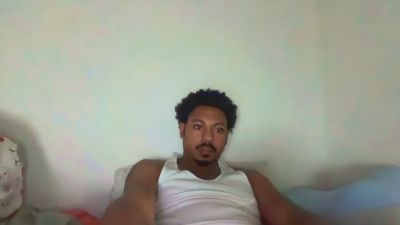 Yungandhungd live cam on Cam4
