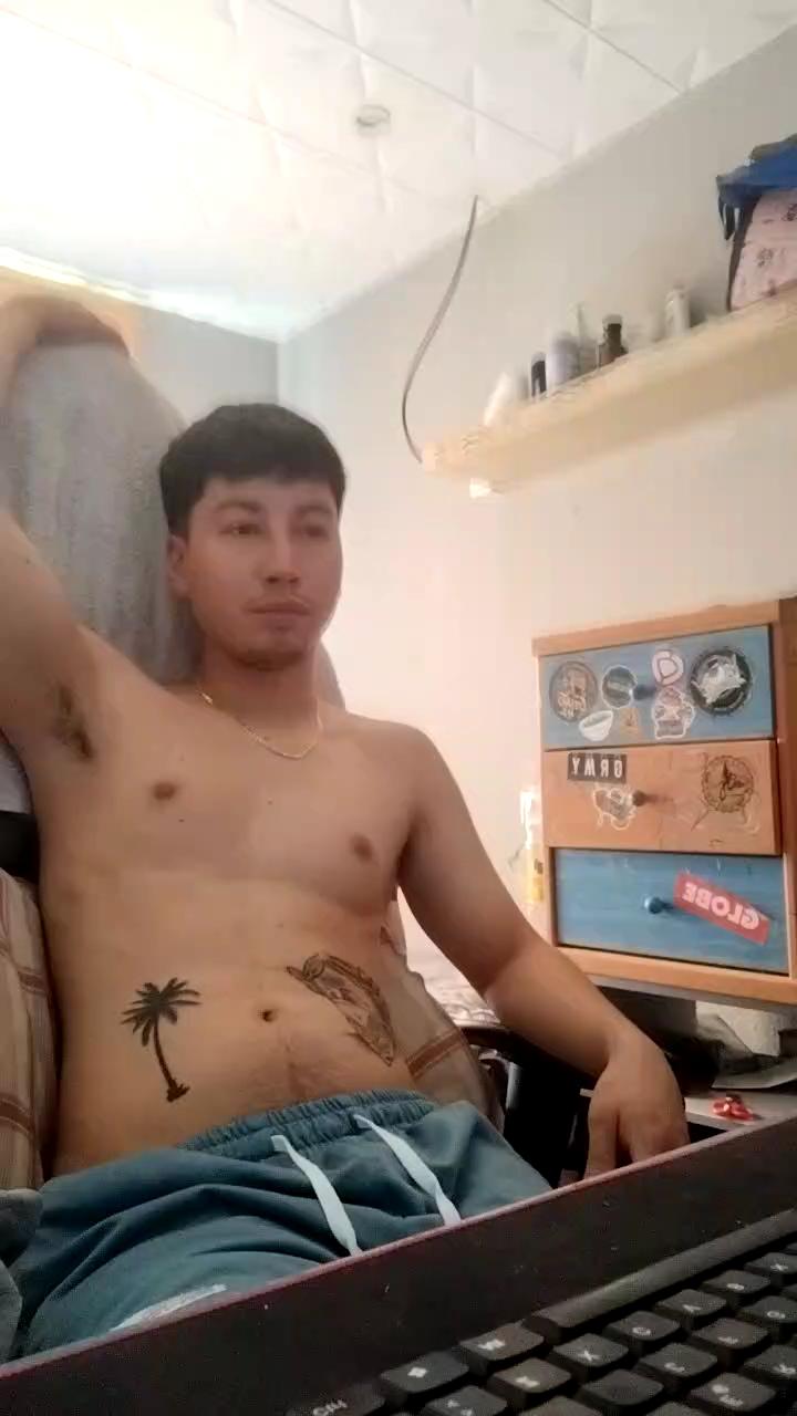 Yungboy live cam on Cam4