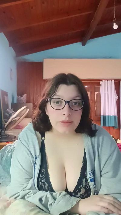 Yuxxxa live cam on Cam4