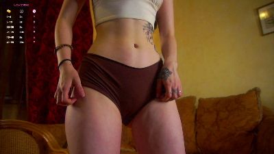 YvoneJanuary live cam on Cam4