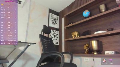 Yvonne_Collins live cam on Cam4