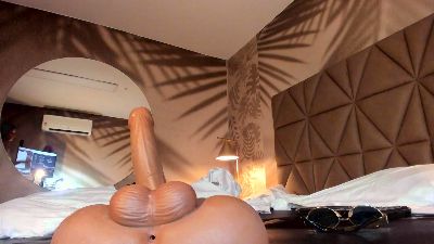 Yvonne_Collins live cam on Cam4