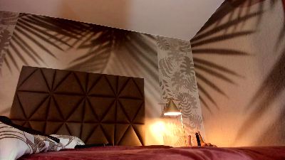 Yvonne_Collins live cam on Cam4