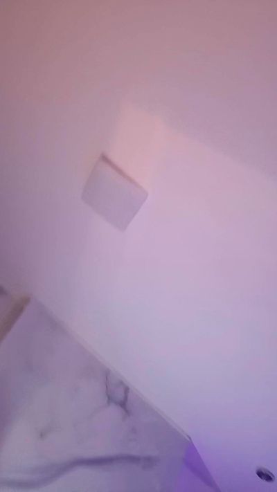 Yvonne_Collins live cam on Cam4