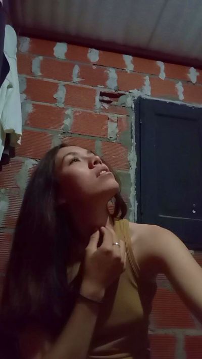 ZAIRA26 live cam on Cam4