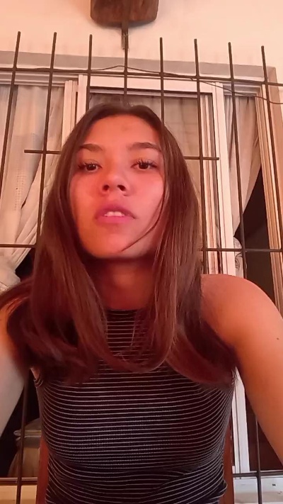ZAIRA26 live cam on Cam4
