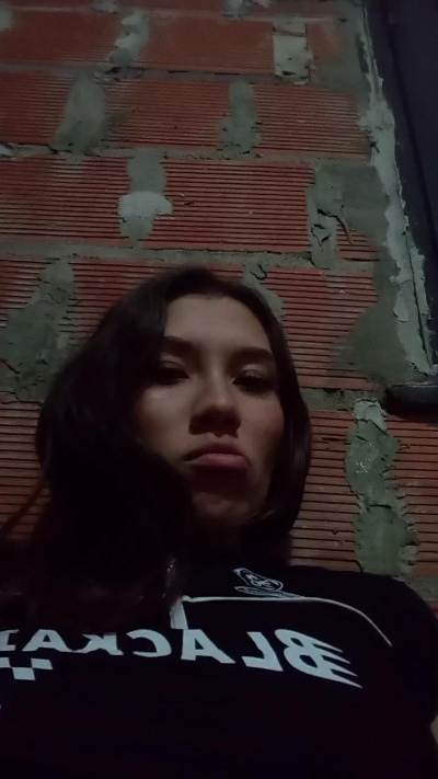ZAIRA26 live cam on Cam4