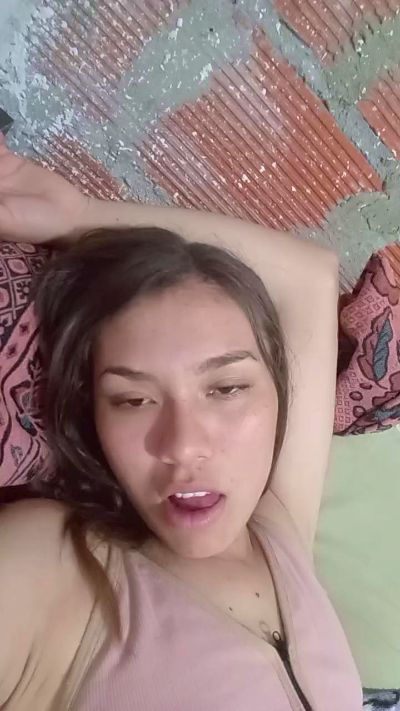 ZAIRA26 live cam on Cam4
