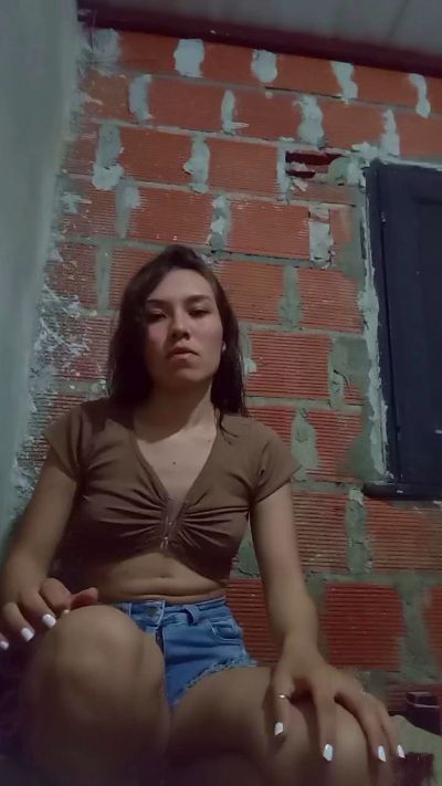 ZAIRA26 live cam on Cam4