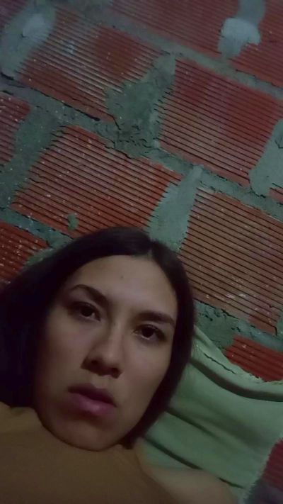 ZAIRA26 live cam on Cam4