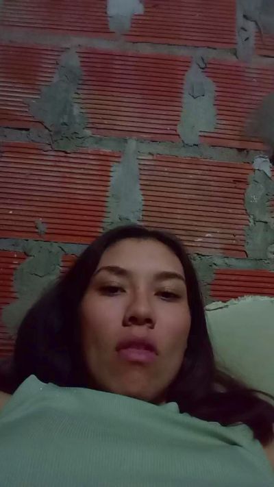 ZAIRA26 live cam on Cam4
