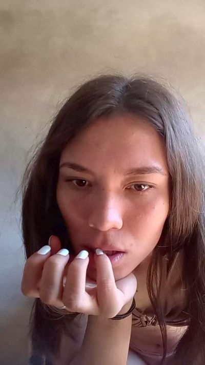 ZAIRA26 live cam on Cam4