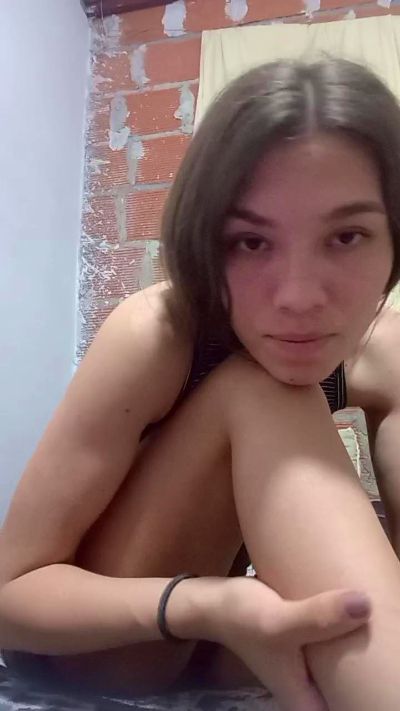 ZAIRA26 live cam on Cam4