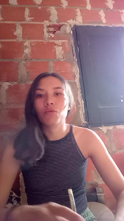 ZAIRA26 live cam on Cam4
