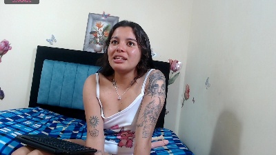ZARAYXS live cam on Cam4