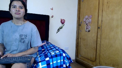 ZARAYXS live cam on Cam4