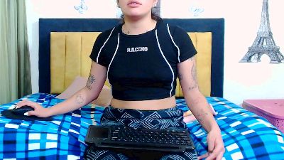 ZARAYXS live cam on Cam4