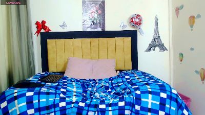 ZARAYXS live cam on Cam4