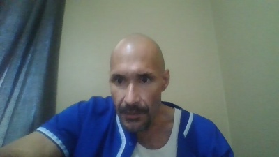 ZILLA402 live cam on Cam4