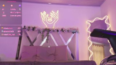 ZURY_TAY live cam on Cam4