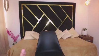 Zaara_Black live cam on Cam4