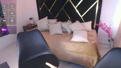 Zaara_Black live cam on Cam4