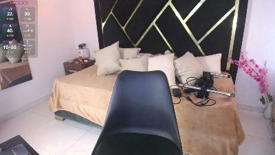 Zaara_Black live cam on Cam4