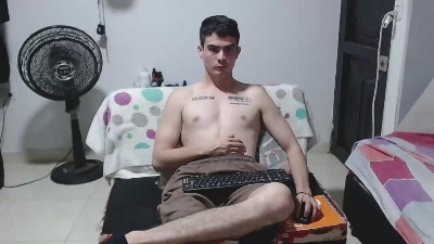Zac_Efront live cam on Cam4
