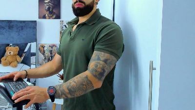 Zack_Froone live cam on Cam4