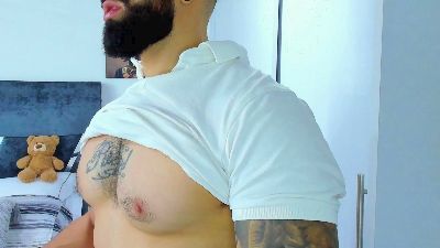 Zack_Froone live cam on Cam4