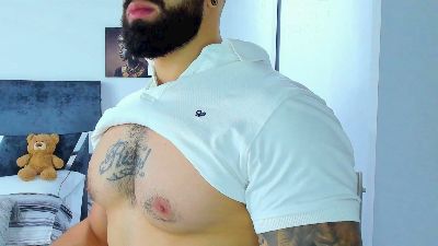 Zack_Froone live cam on Cam4