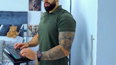 Zack_Froone live cam on Cam4