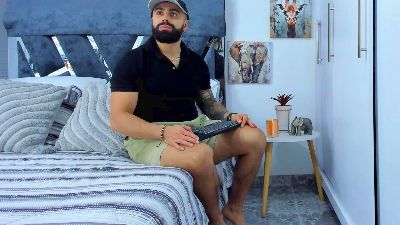 Zack_Froone live cam on Cam4