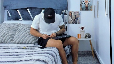 Zack_Froone live cam on Cam4