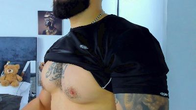 Zack_Froone live cam on Cam4