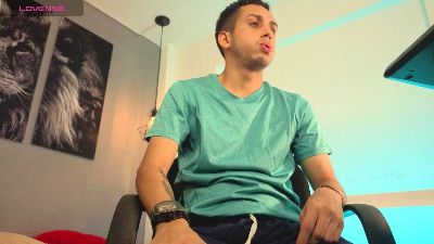 Zack_isback live cam on Cam4