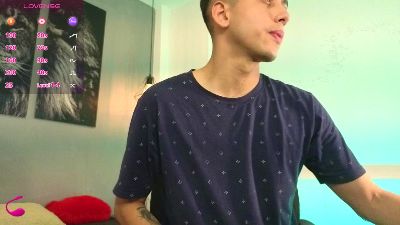 Zack_isback live cam on Cam4