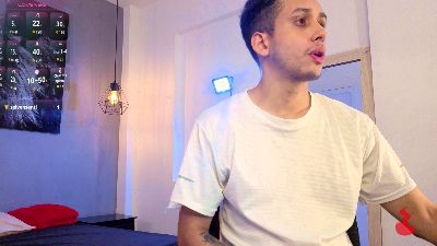 Zack_isback live cam on Cam4
