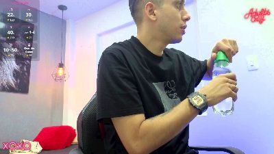 Zack_isback live cam on Cam4