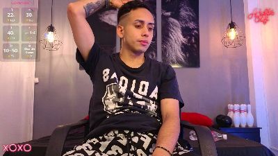 Zack_isback live cam on Cam4
