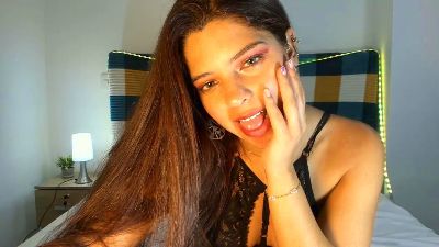 ZafiraKiss live cam on Cam4